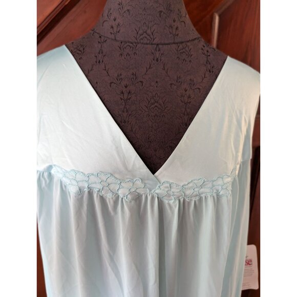 Vintage Vanity Fair Blue Nightgown XXL Sleeveless Embroidered V-Neck Satin Trim - Picture 3 of 10